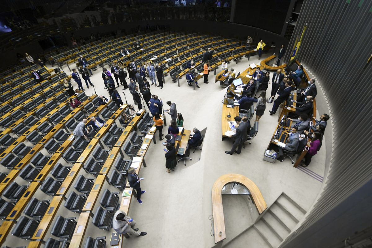 Votação do projeto de resolução bancária é adiada; entenda o PL