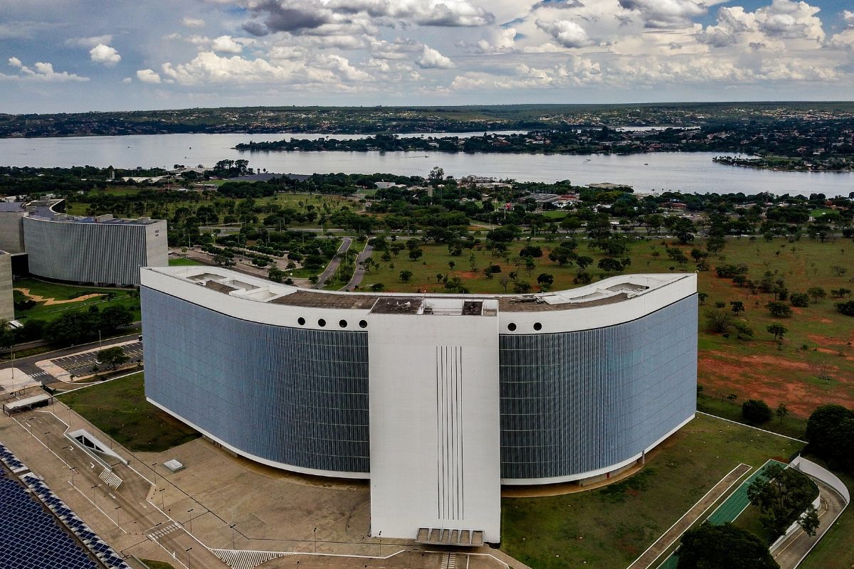 Eleições 2026: TSE conclui pacote de resoluções e define regras sobre IA, calendário e financiamento