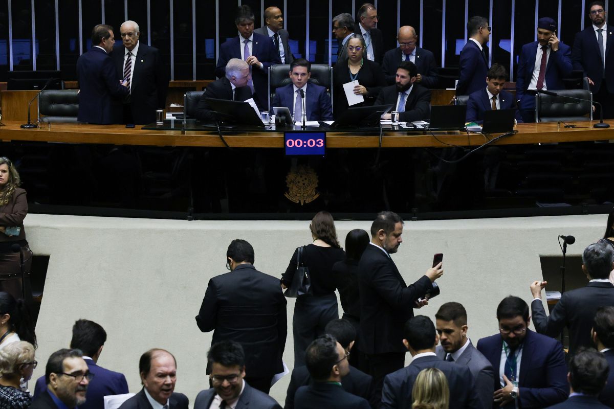 Câmara aprova urgência ao projeto que aumenta teto de faturamento para MEI