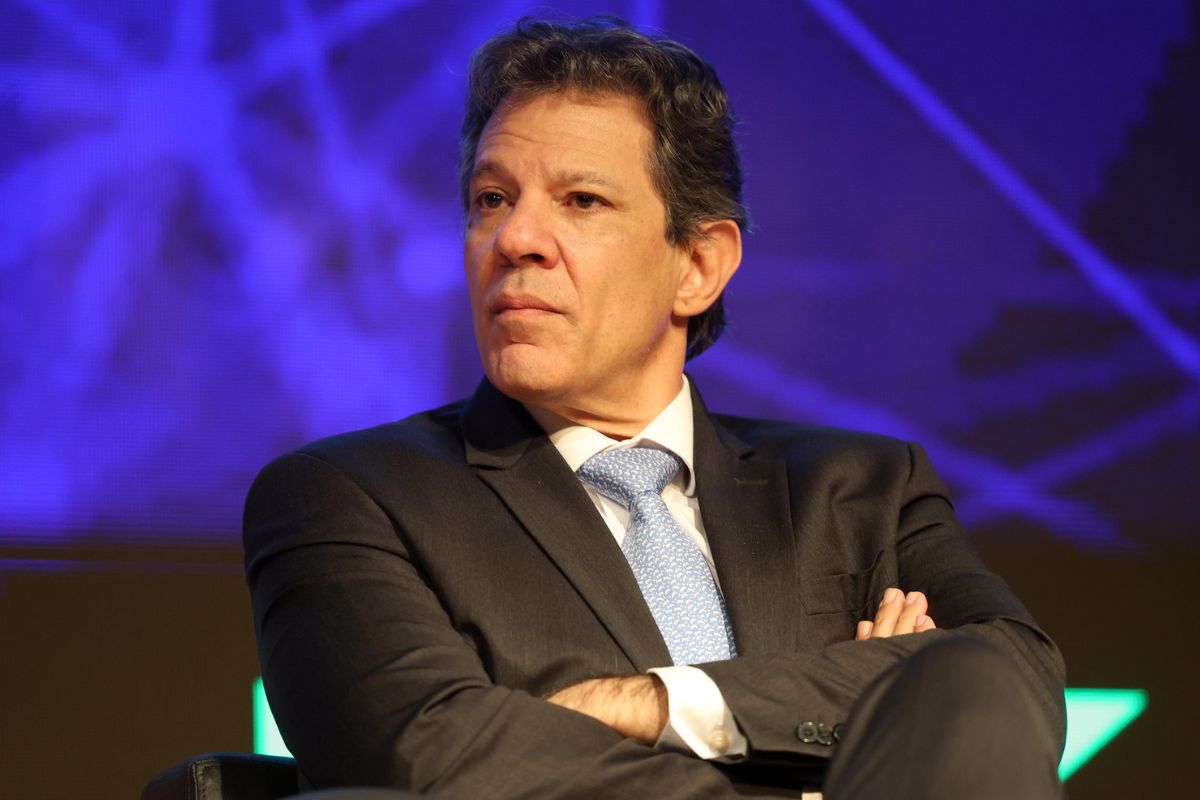 Haddad como ministro da Fazenda tem 36% de avaliação positiva e 21% negativa