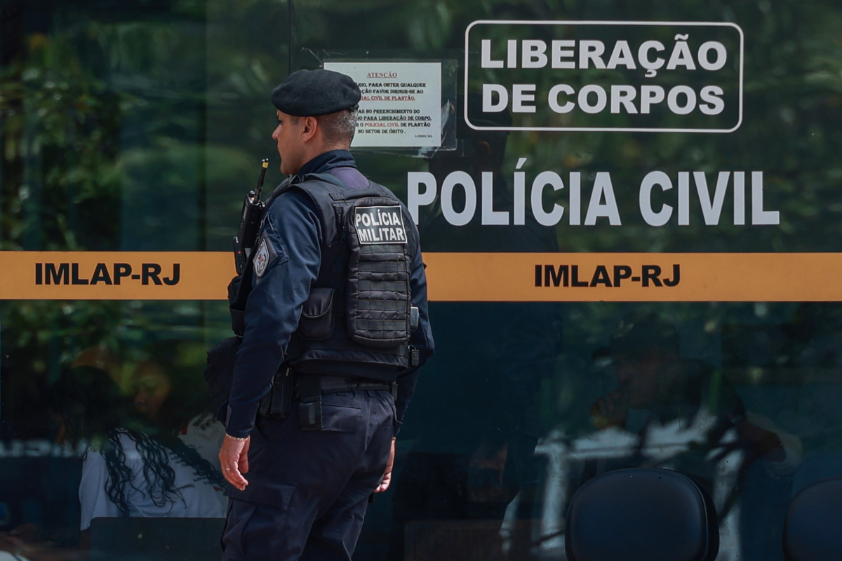 Prisão de 11 policiais no RJ em três dias expõe desafios da União no estado