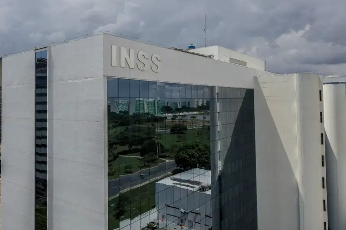 AGU cobra mais R$ 135 milhões pela fraude do INSS antes do fim do ano
