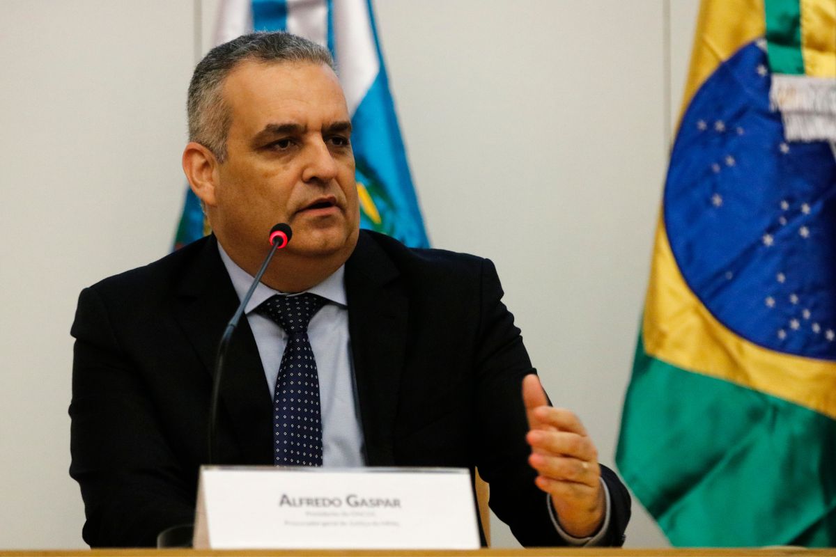 Saiba quem é Alfredo Gaspar, escolhido para ser vice de Flávio Bolsonaro na eleição presidencial