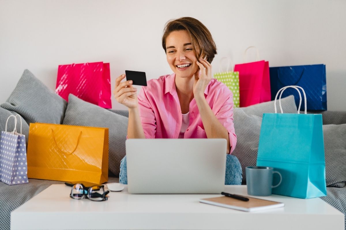 Comprou na Black Friday e se arrependeu? Saiba como pedir devolução
