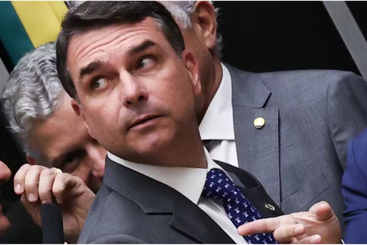 Flávio nega que teve qualquer tipo de relação com Sicário