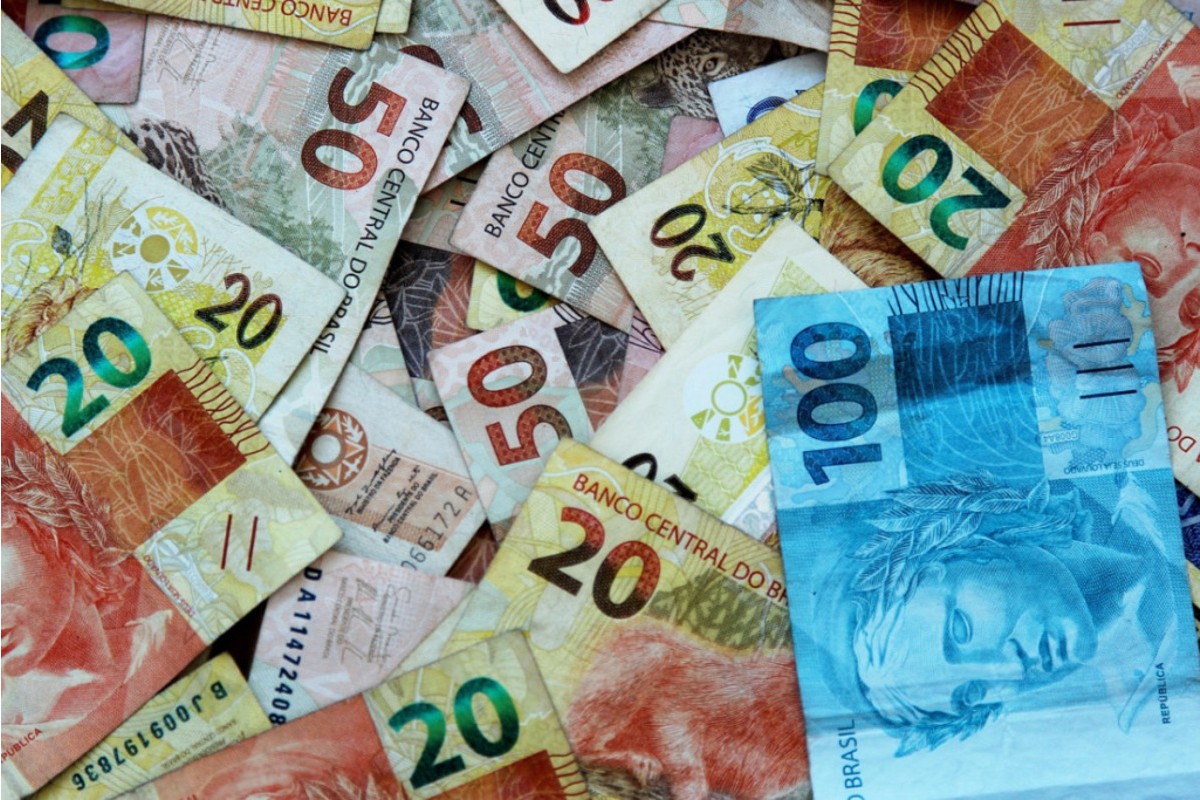 Brasil perde quase R$ 2 trilhões por ano com burocracia, leis e infraestrutura deficiente