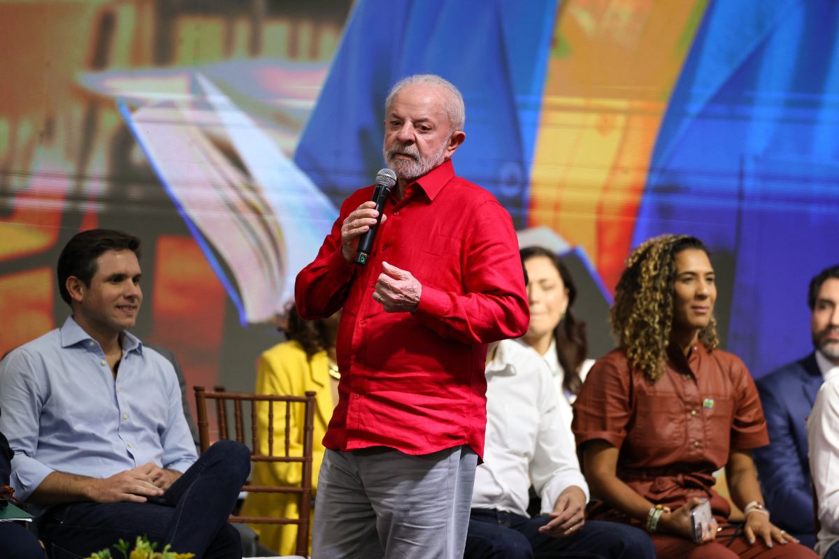 Lula critica interferências políticas externas na Venezuela
