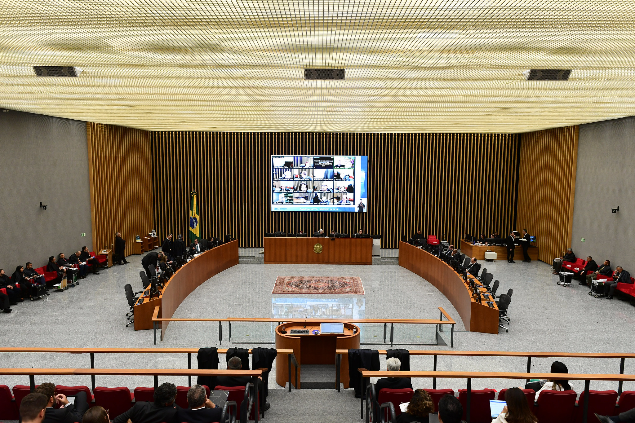 STJ adia decisão sobre modulação das contribuições ao Sistema S