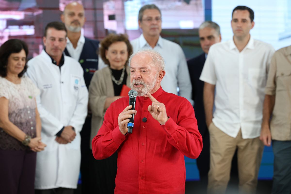 Agenda da semana: Lula recebe Rodrigo Paz, BC divulga Focus e super quarta