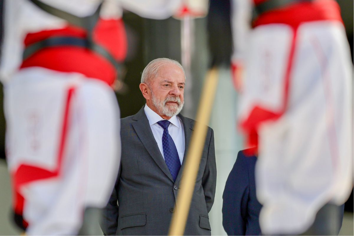 Desaprovação de Lula chega a 51%, enquanto avaliação positiva avança 3 pontos
