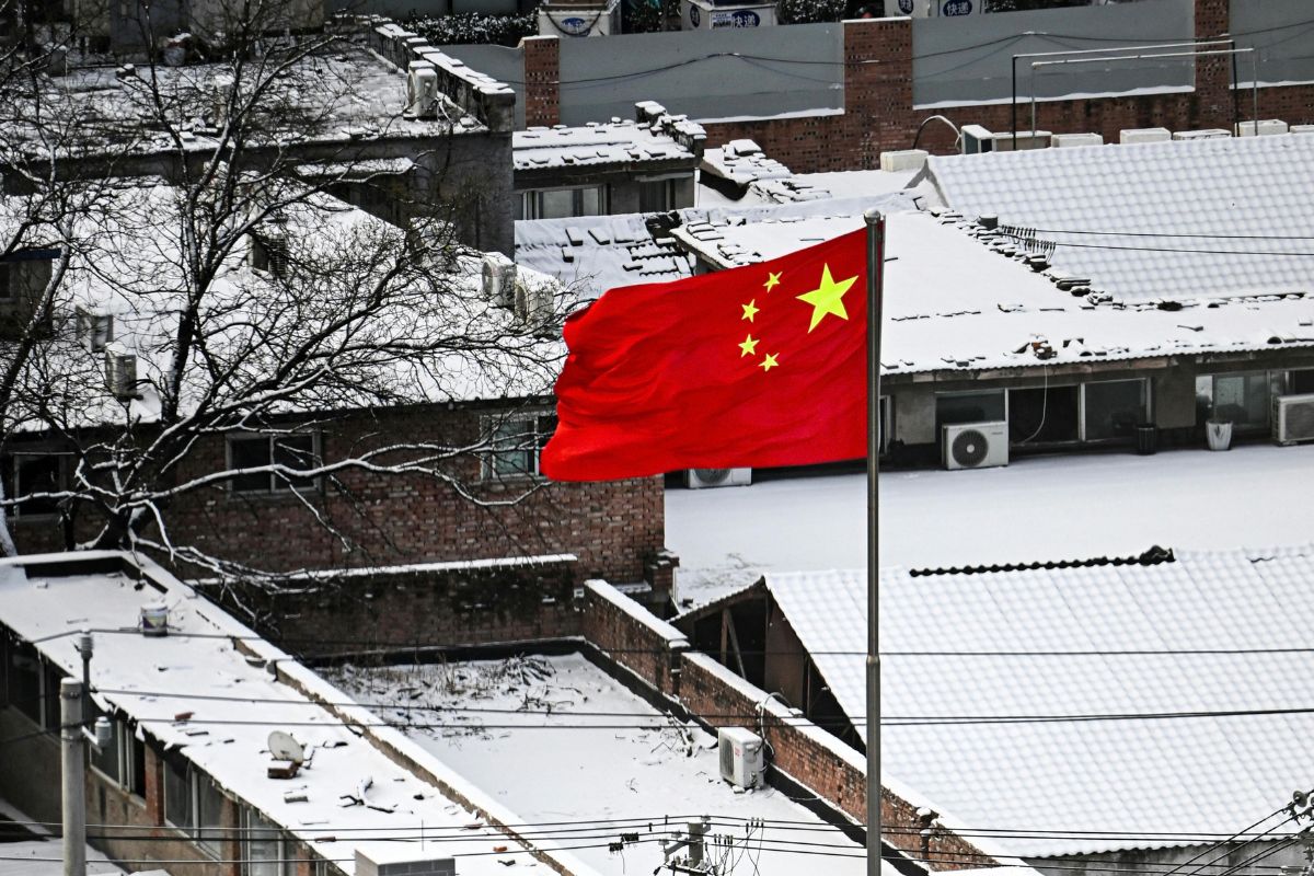 Gigantes de tecnologia reduzem presença na China e redesenham cadeias globais de produção