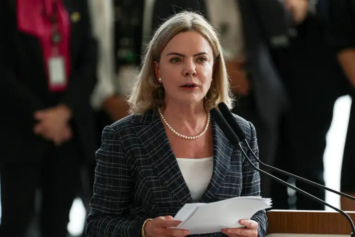 Gleisi reforça que PEC da Segurança é prioridade do governo, mas que relatório apresentado antes do recesso precisa de mudanças