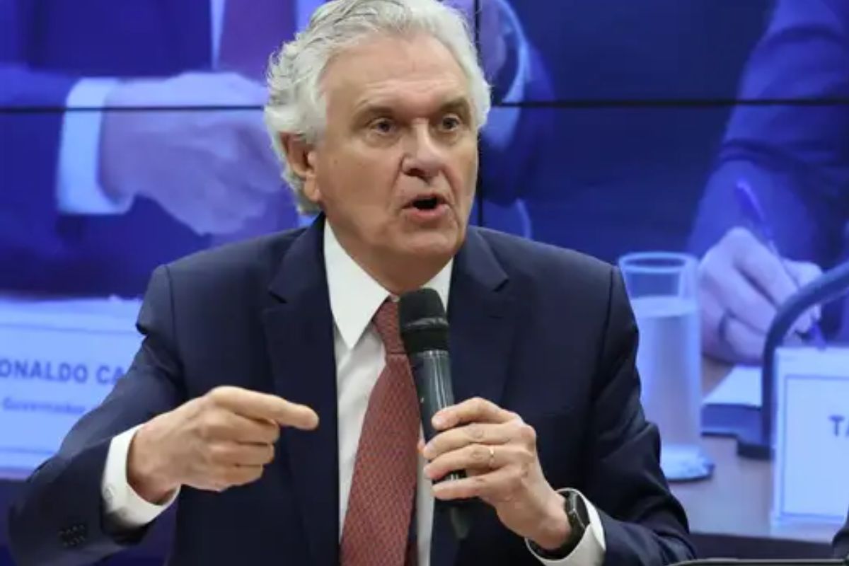 Ronaldo Caiado anuncia nova filiação visando disputa presidencial