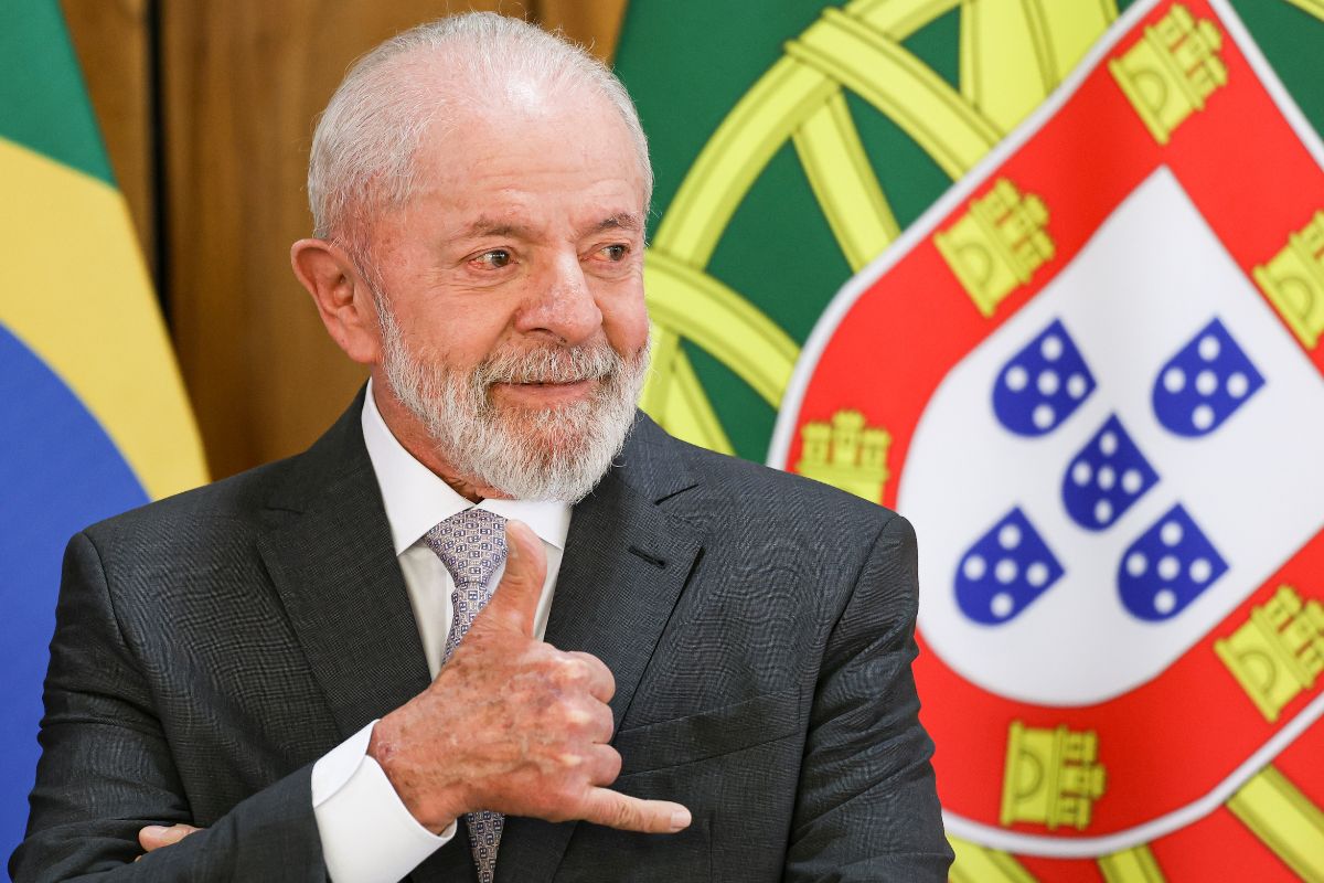 Lula comemora vitória socialista em Portugal e projeta nova fase na relação entre os países