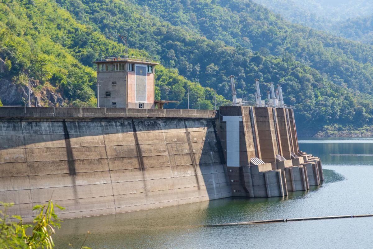Brasil quer vender excesso de produção de energia elétrica a países vizinhos