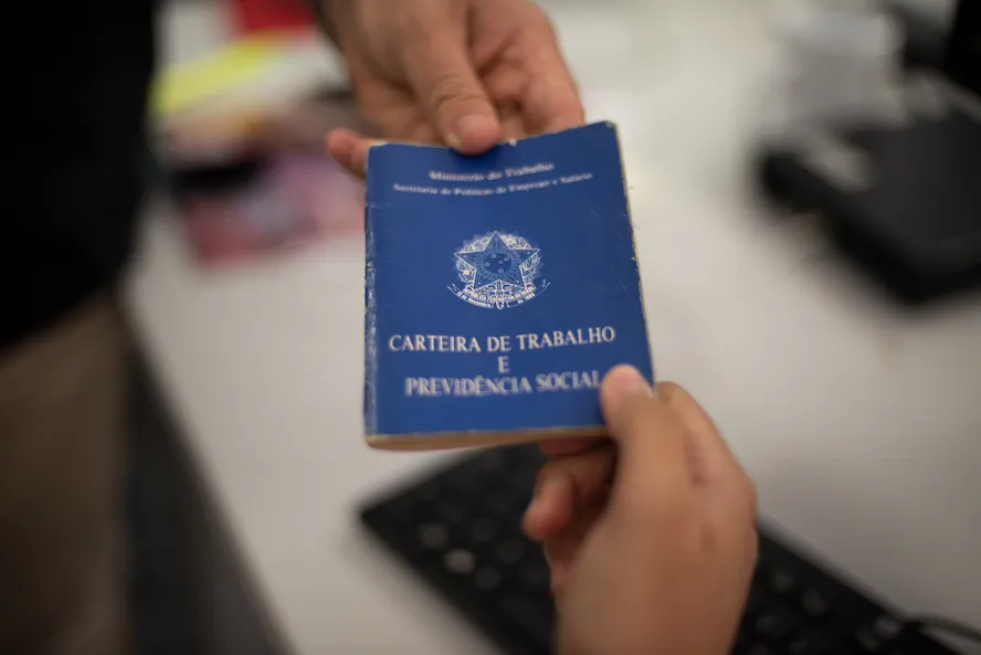STF veda cobrança retroativa de imposto sindical