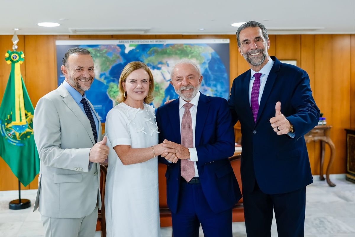 Cobrança de Lula não destrava escolha do PT para o Senado