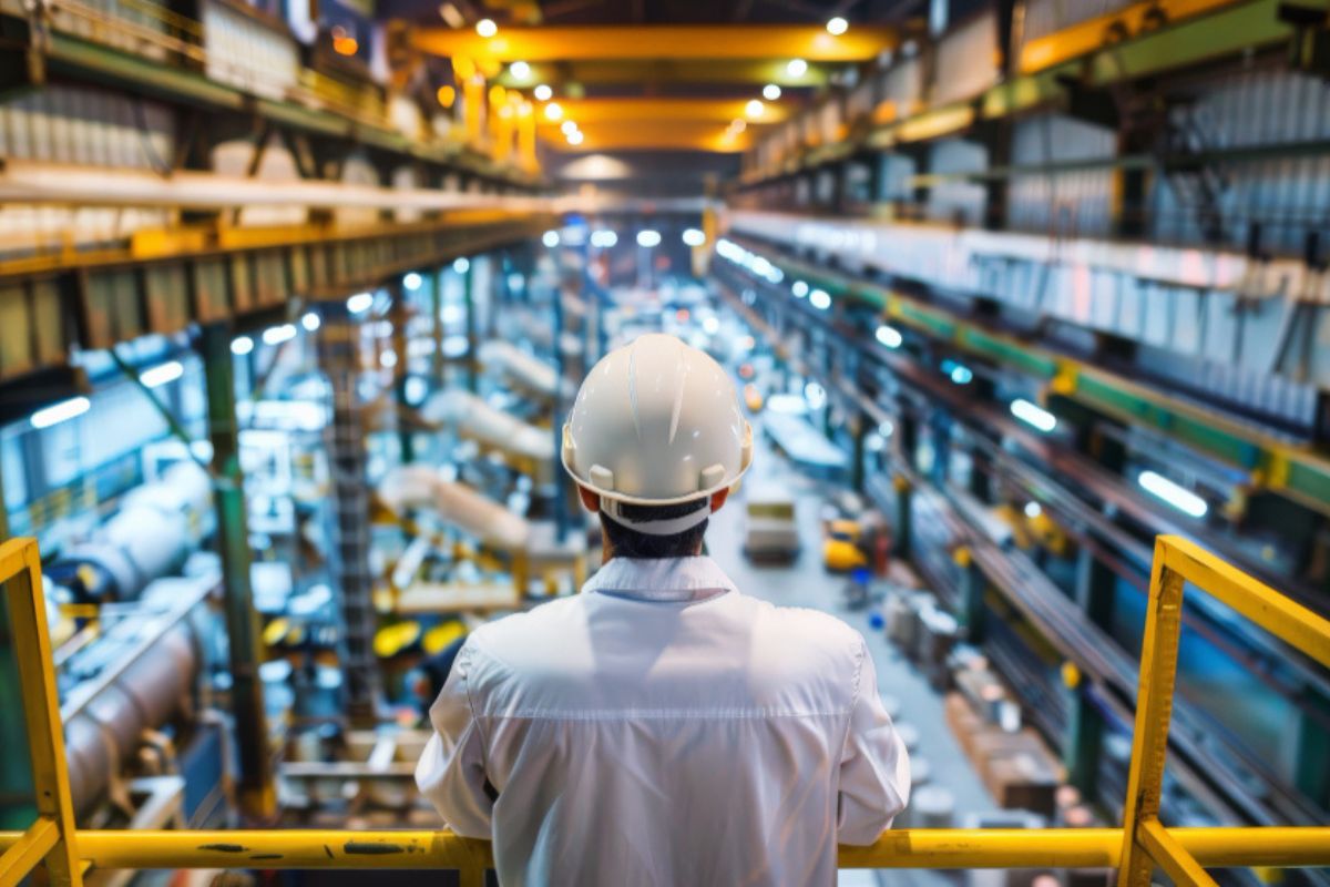 Empresários da indústria seguem pessimistas com o setor pelo 17º mês consecutivo