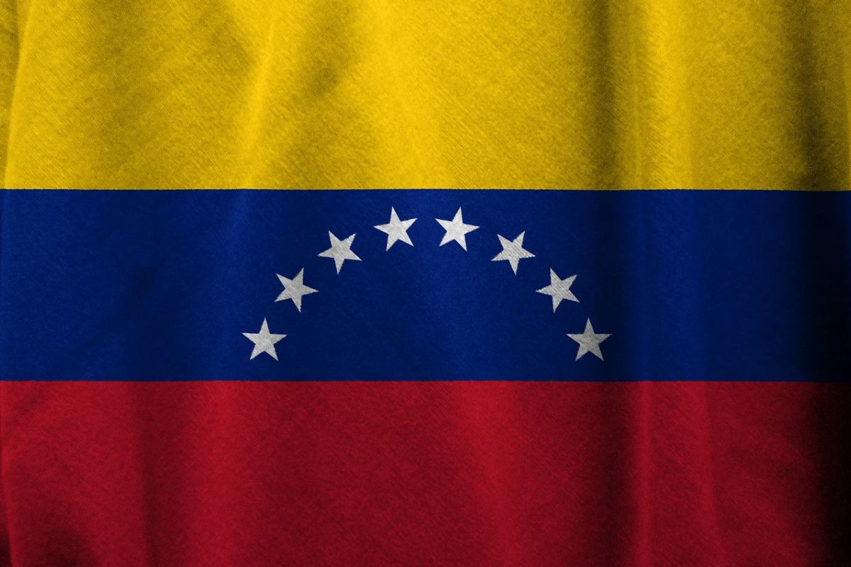 Lei de anistia avança no Parlamento venezuelano após primeira votação