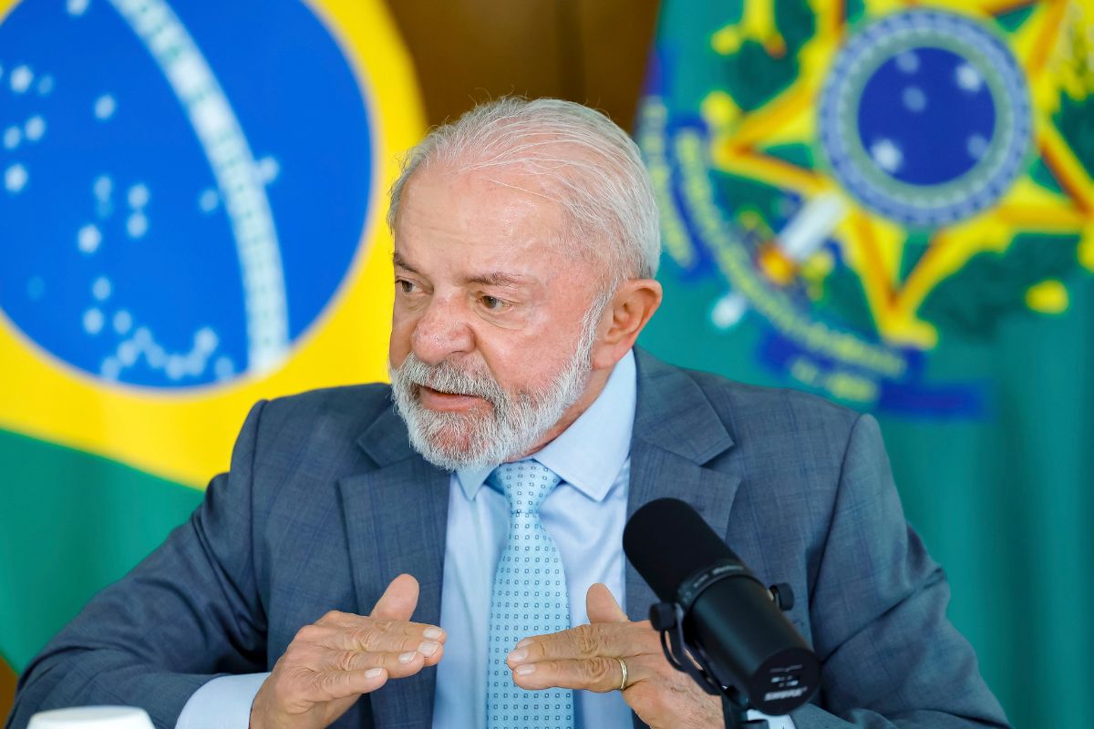 Lula critica Trump e Milei em entrevista ao El País: “Prefiro ser um líder respeitado, não um temido”
