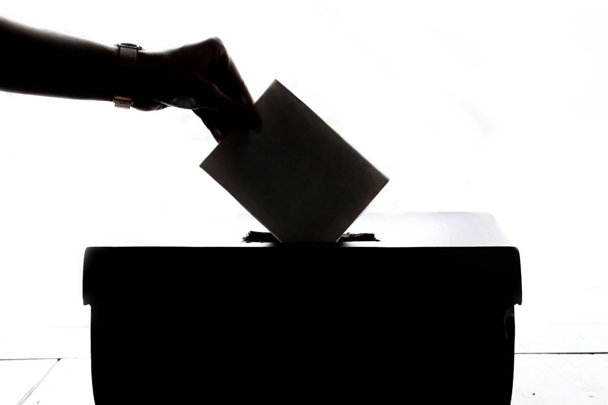 Especialista explica quais eleições internacionais de 2026 podem influenciar a economia brasileira