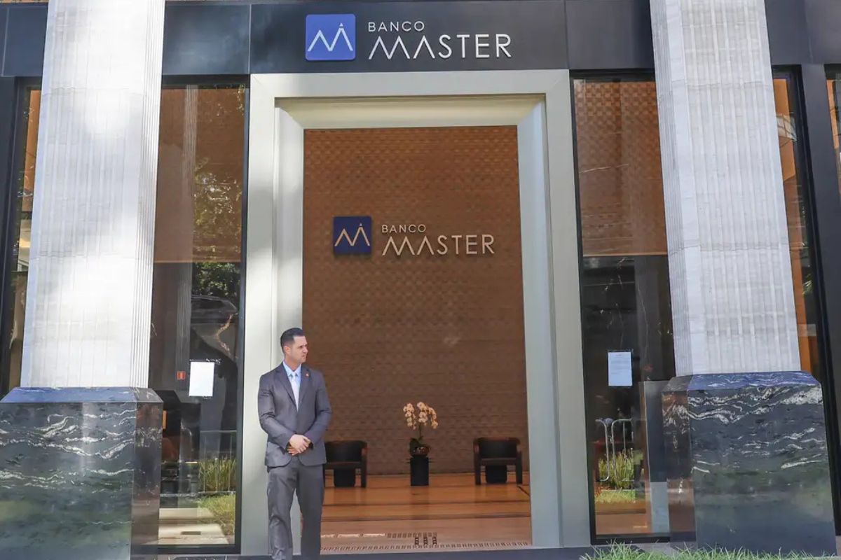 Advogado baiano é citado pela PF em investigação sobre emenda ligada ao Banco Master