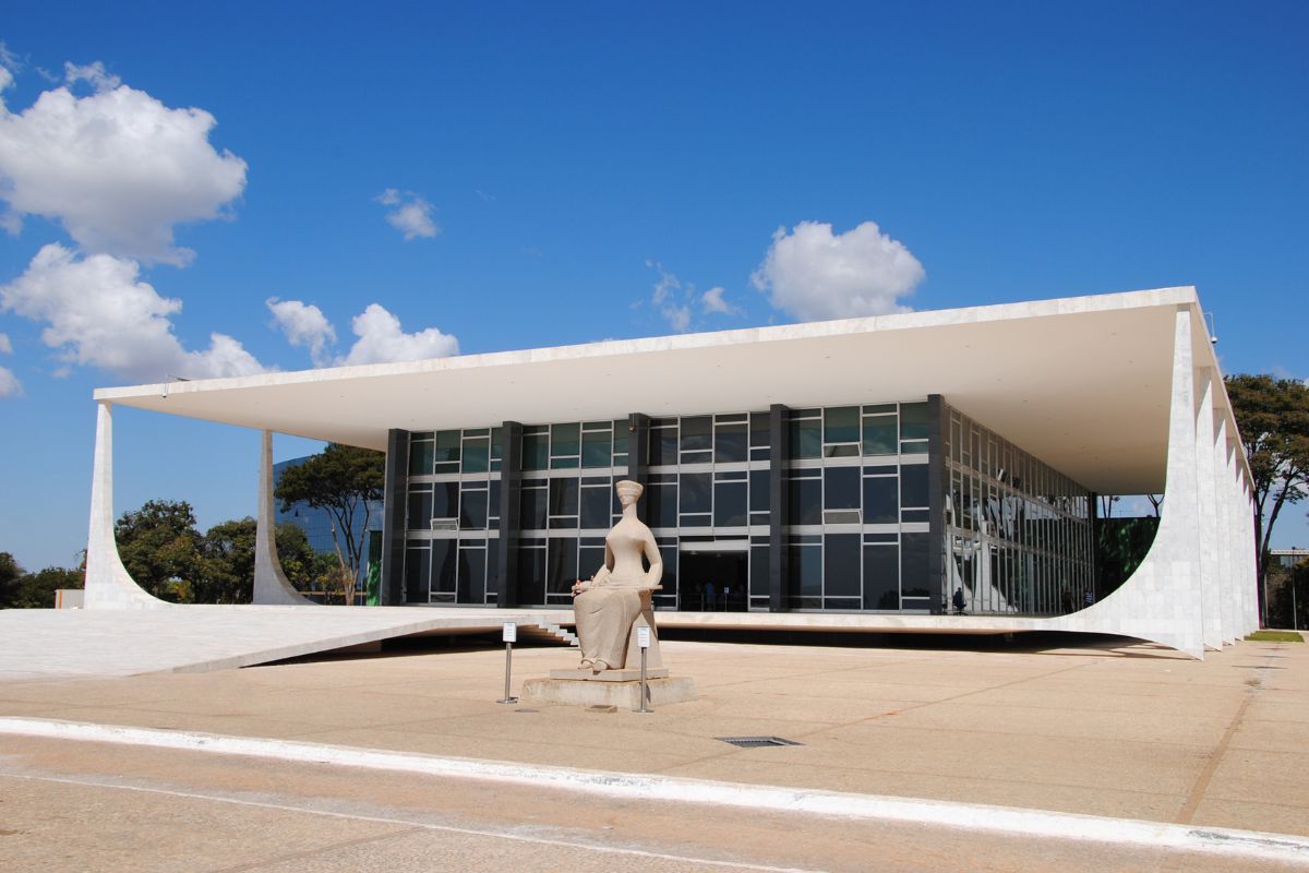 STF determina prisão domiciliar e novas restrições a condenados do golpe após tentativa de fuga de Vasques