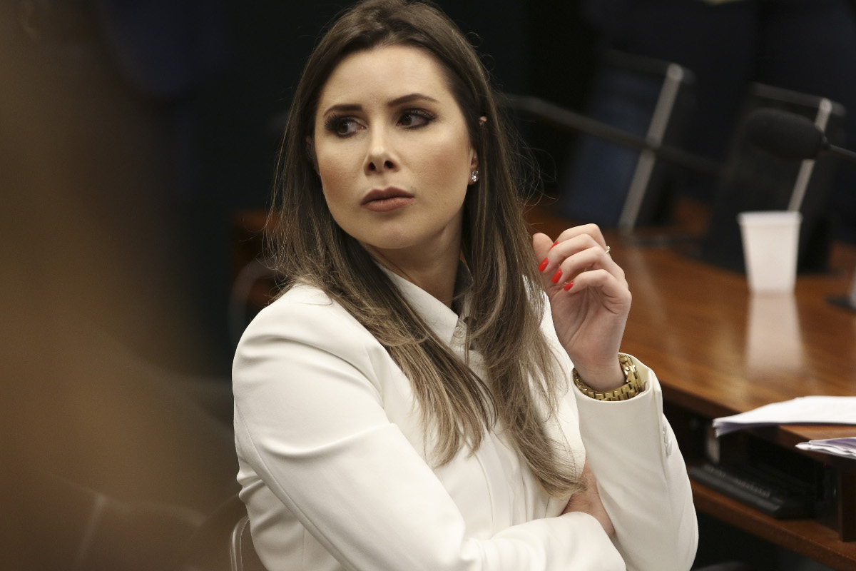Saiba quem é Caroline de Toni, candidata ao Senado por Santa Catarina