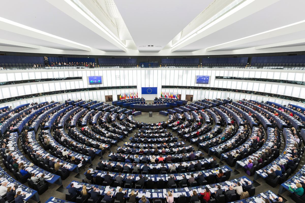 Parlamento Europeu prepara votação para travar acordo comercial com os EUA em meio à crise diplomática
