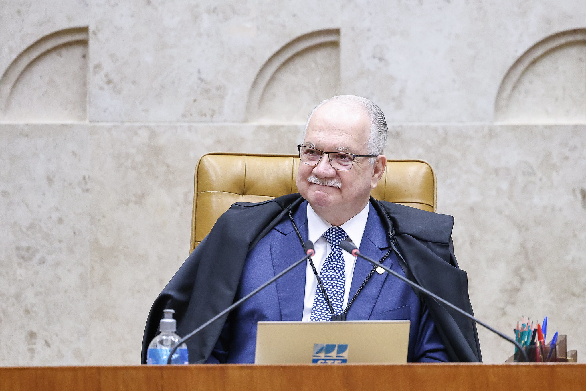 Fachin suspende julgamento sobre tributação de dividendos