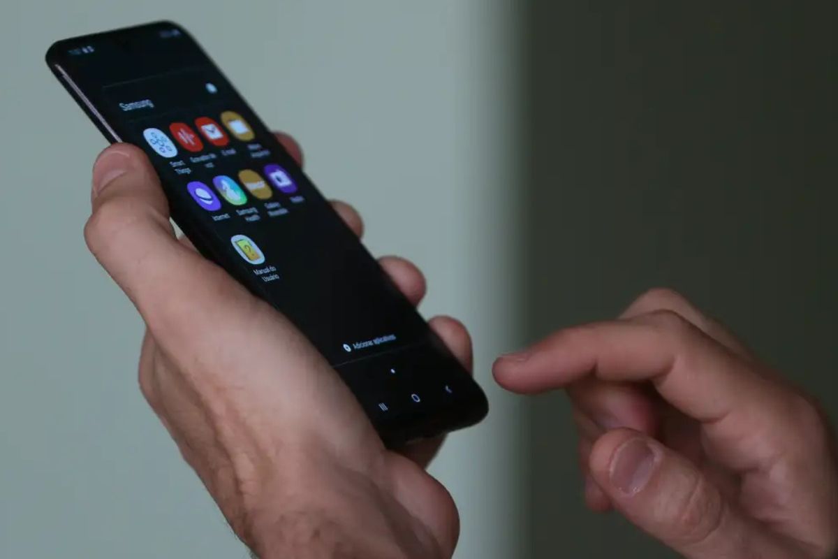 Fraudes com IA e golpes digitais se intensificam no sistema financeiro brasileiro