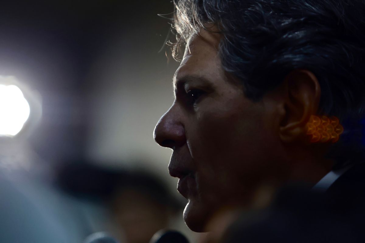 Morning Call: Haddad deixa a Fazenda para concorrer ao governo de São Paulo
