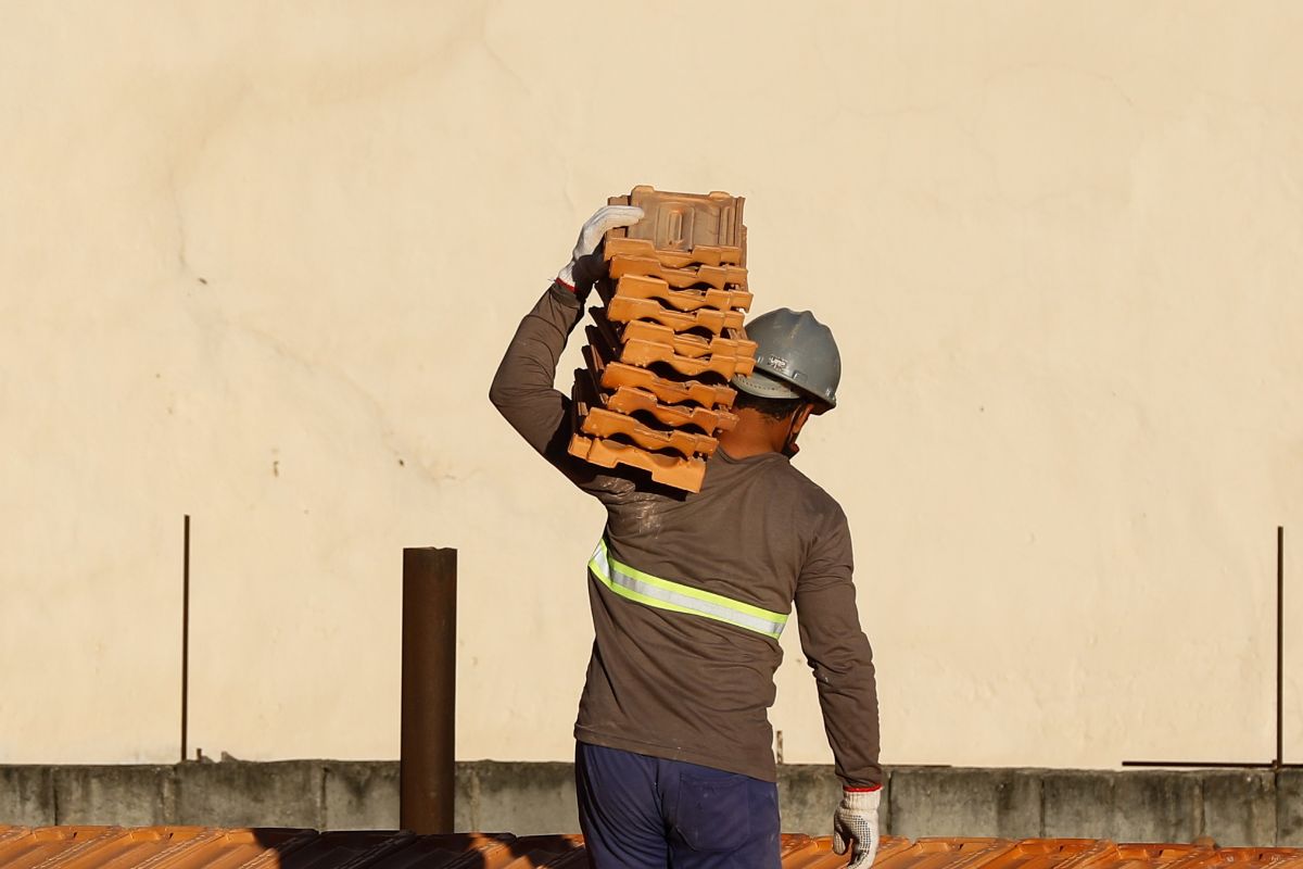 Desempenho da pequena indústria cai ao menor nível desde 2020, alerta CNI