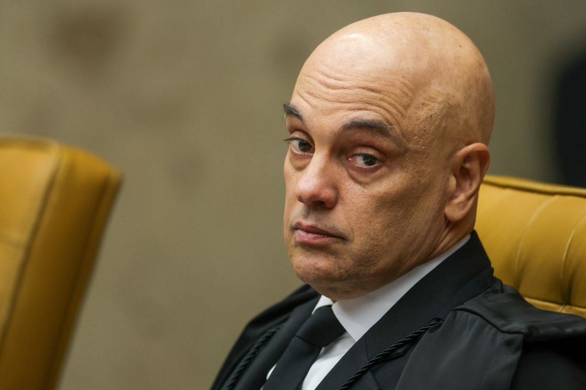 Caso Banco Master leva oposição a preparar impeachment contra Alexandre de Moraes; veja o que alegou o ministro
