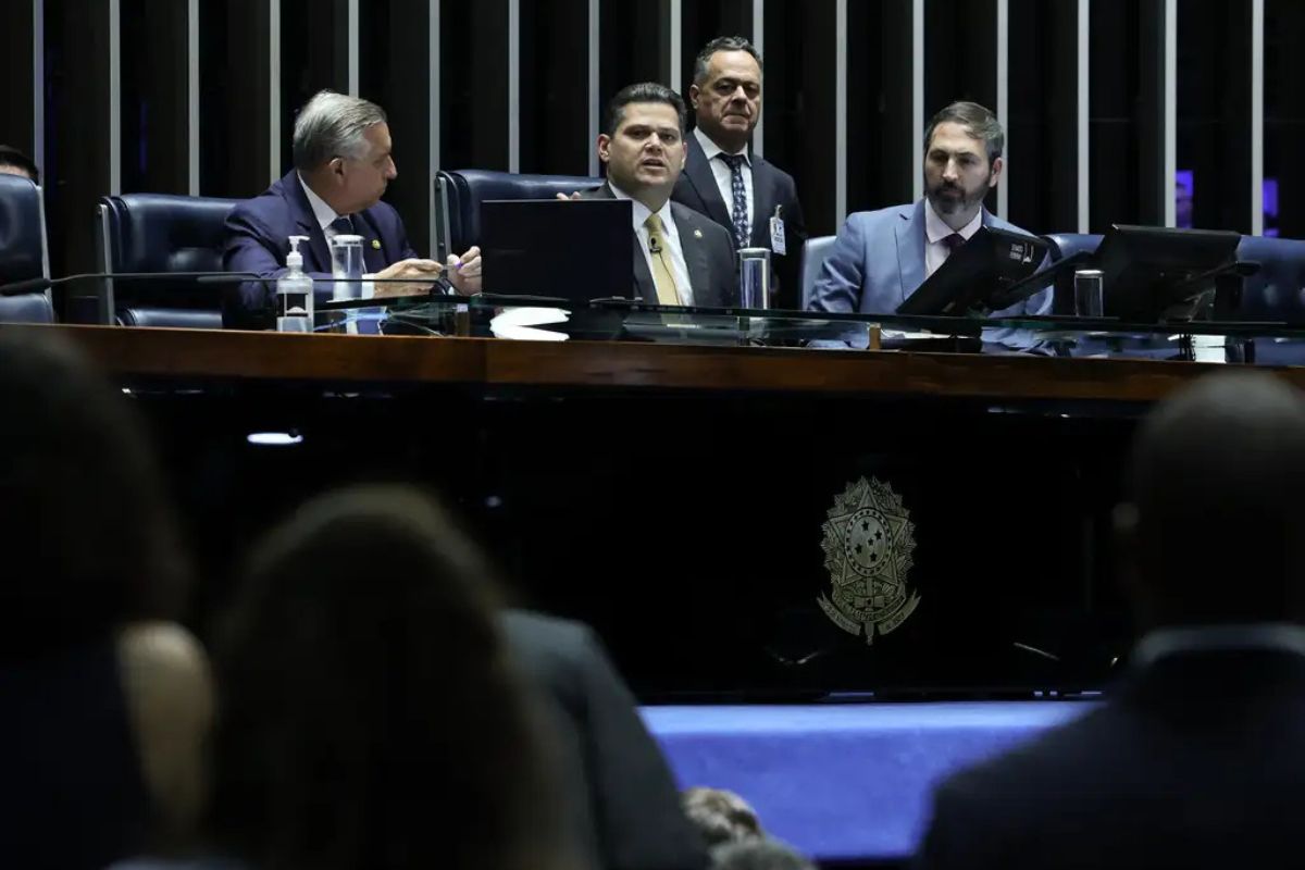 Entenda a crise no Senado após indicação de Messias ao STF