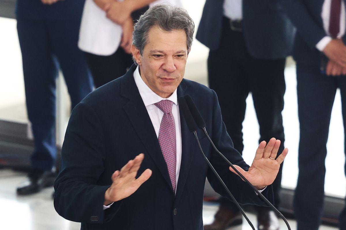 Haddad deve definir medidas fiscais que vão embasar o Orçamento de 2026 nesta terça