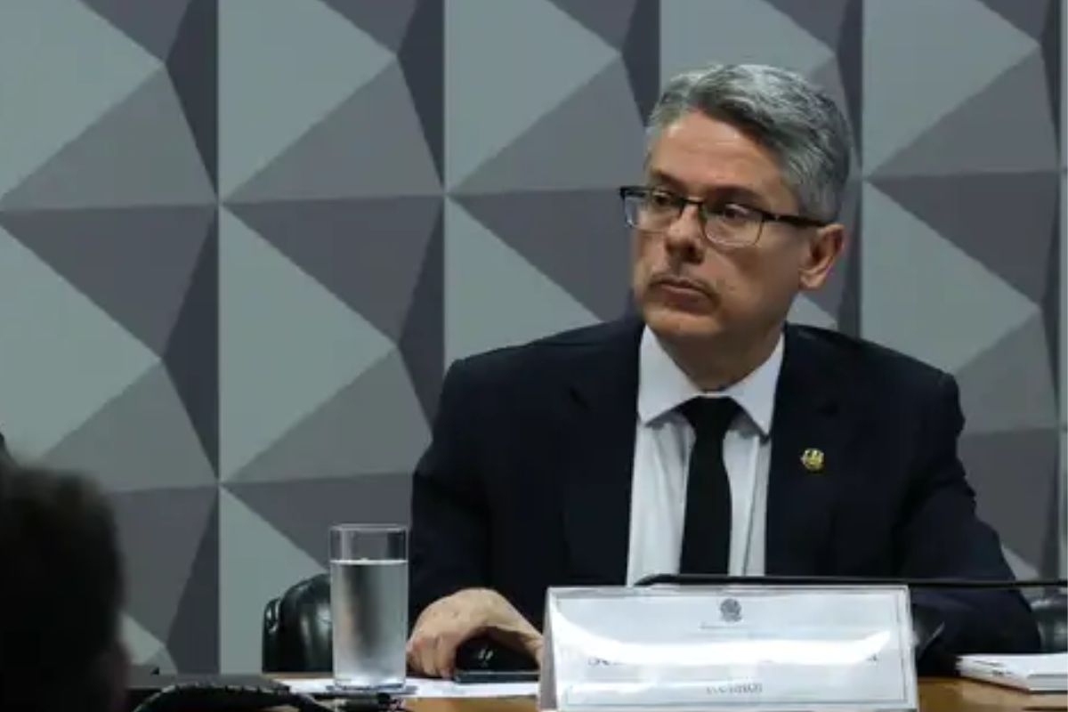 Fachin encerra com empate um dos embates entre Gilmar e Vieira