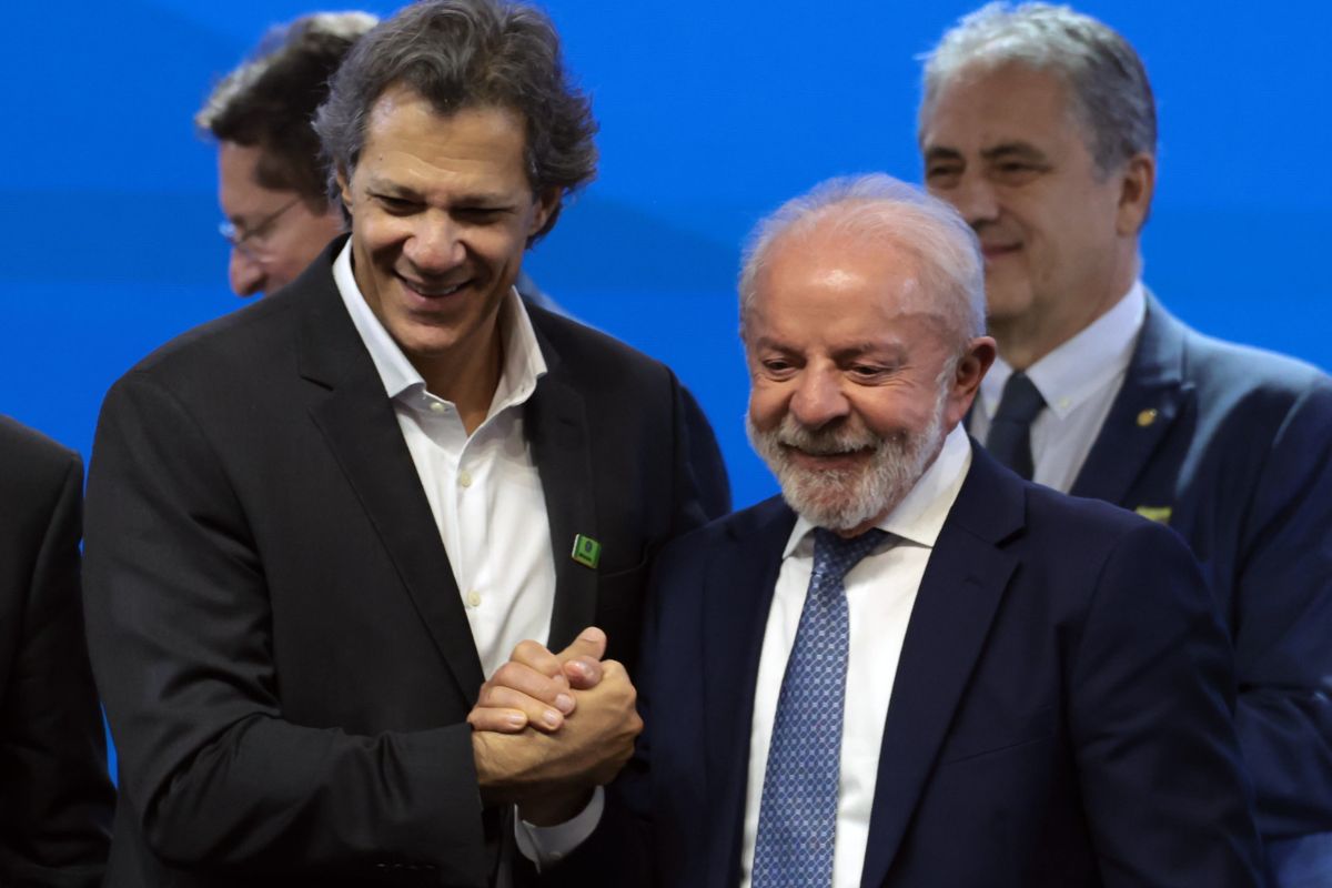 Morning Call: exoneração de Fernando Haddad é publicada no Diário Oficial da União