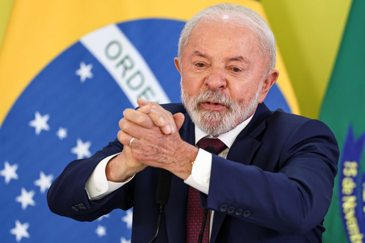 Em artigo no New York Times, Lula critica ofensiva dos EUA na Venezuela