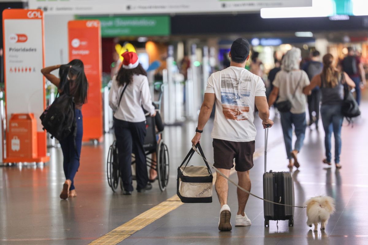 Chegadas de turistas internacionais crescem 20% e batem recorde no trimestre