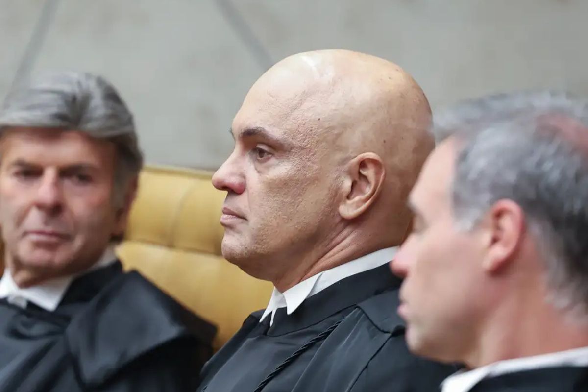 STF divulga acórdão que confirma pena de 27 anos a Bolsonaro