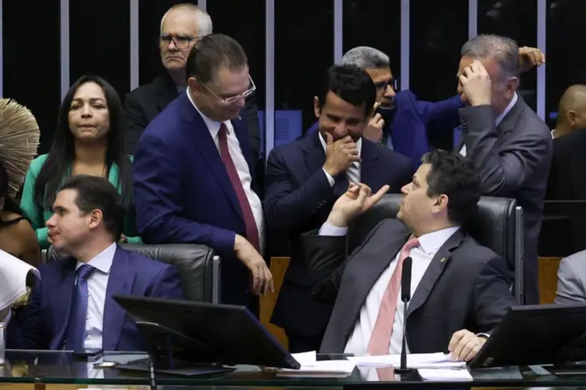 Por que o PL Antifacção volta para Câmara após ser aprovado no Senado?