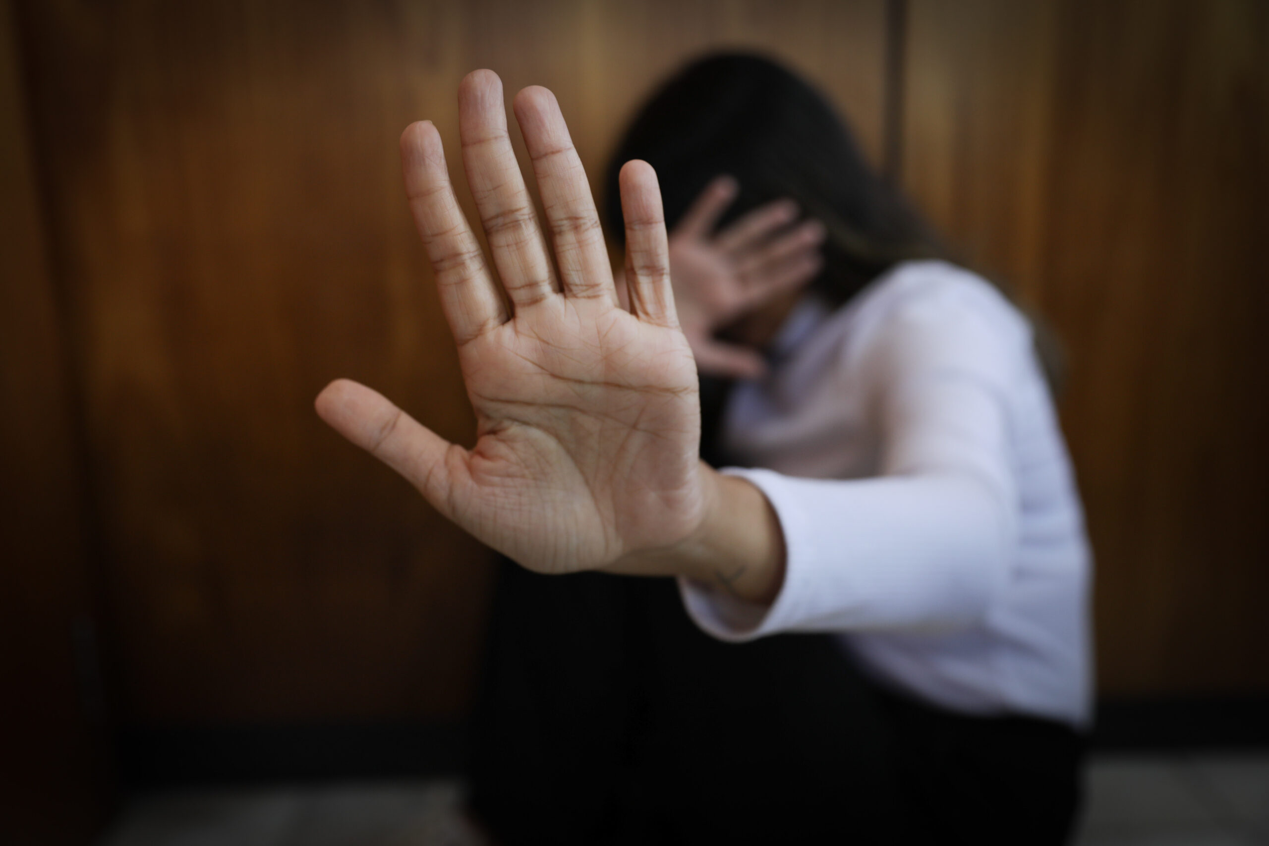 STJ decide que há dano moral presumido em casos de violência doméstica