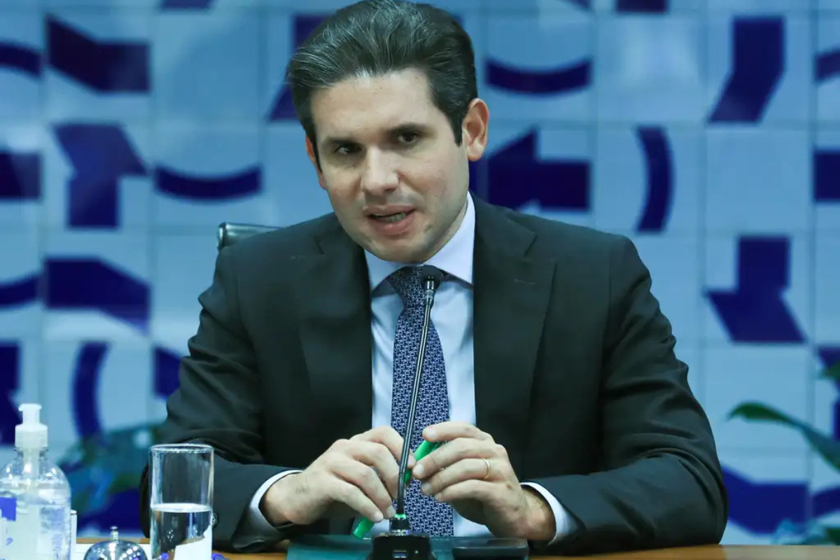 Motta defende escolha de Derrite para relatar PL Antifacção e diz que decisão é prerrogativa da Presidência da Câmara