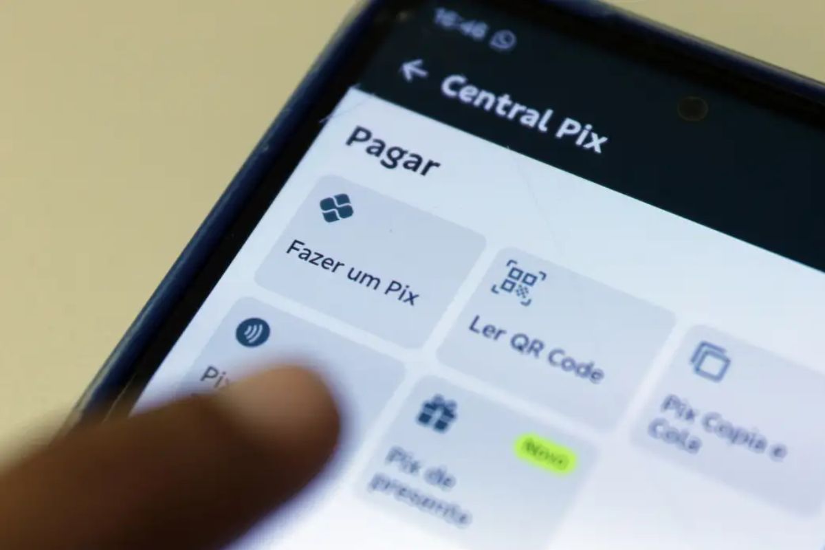 Países-alvo do tarifaço adotam ‘PIX’ para transferências bancárias instantâneas