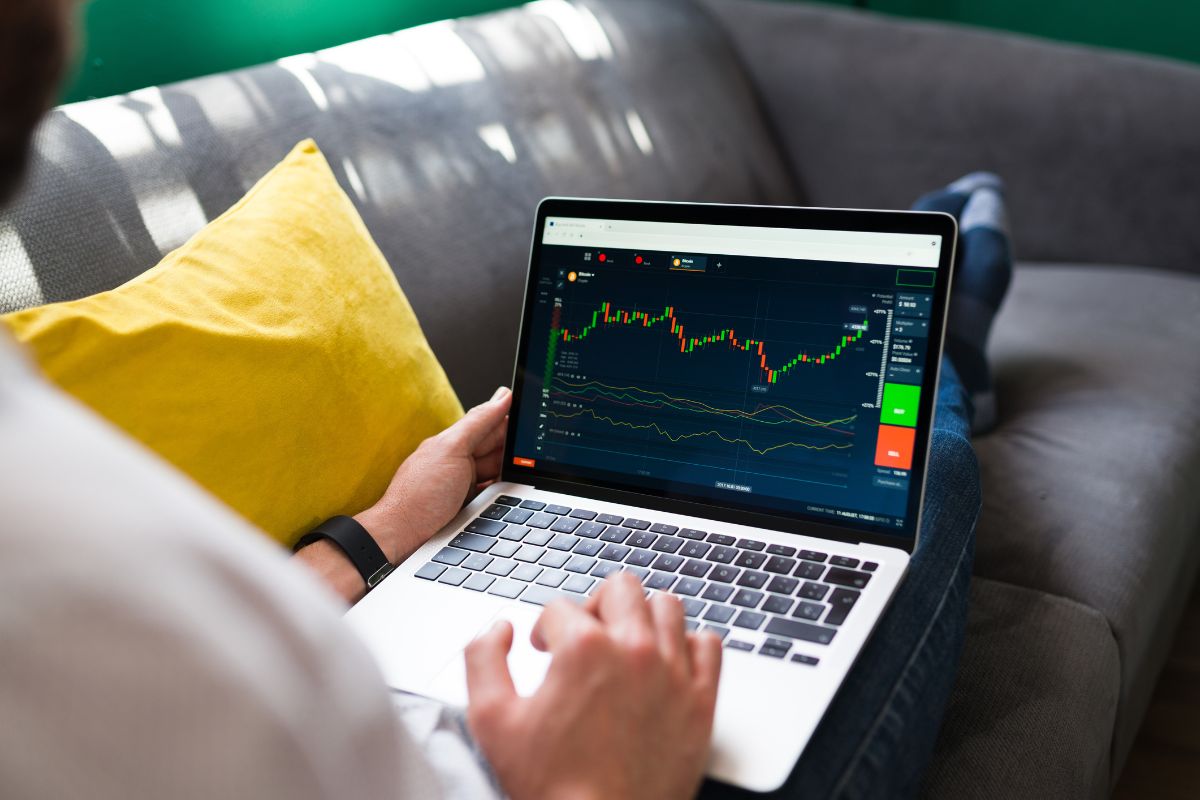 Ibovespa atinge 150 mil pontos pela 1ª vez