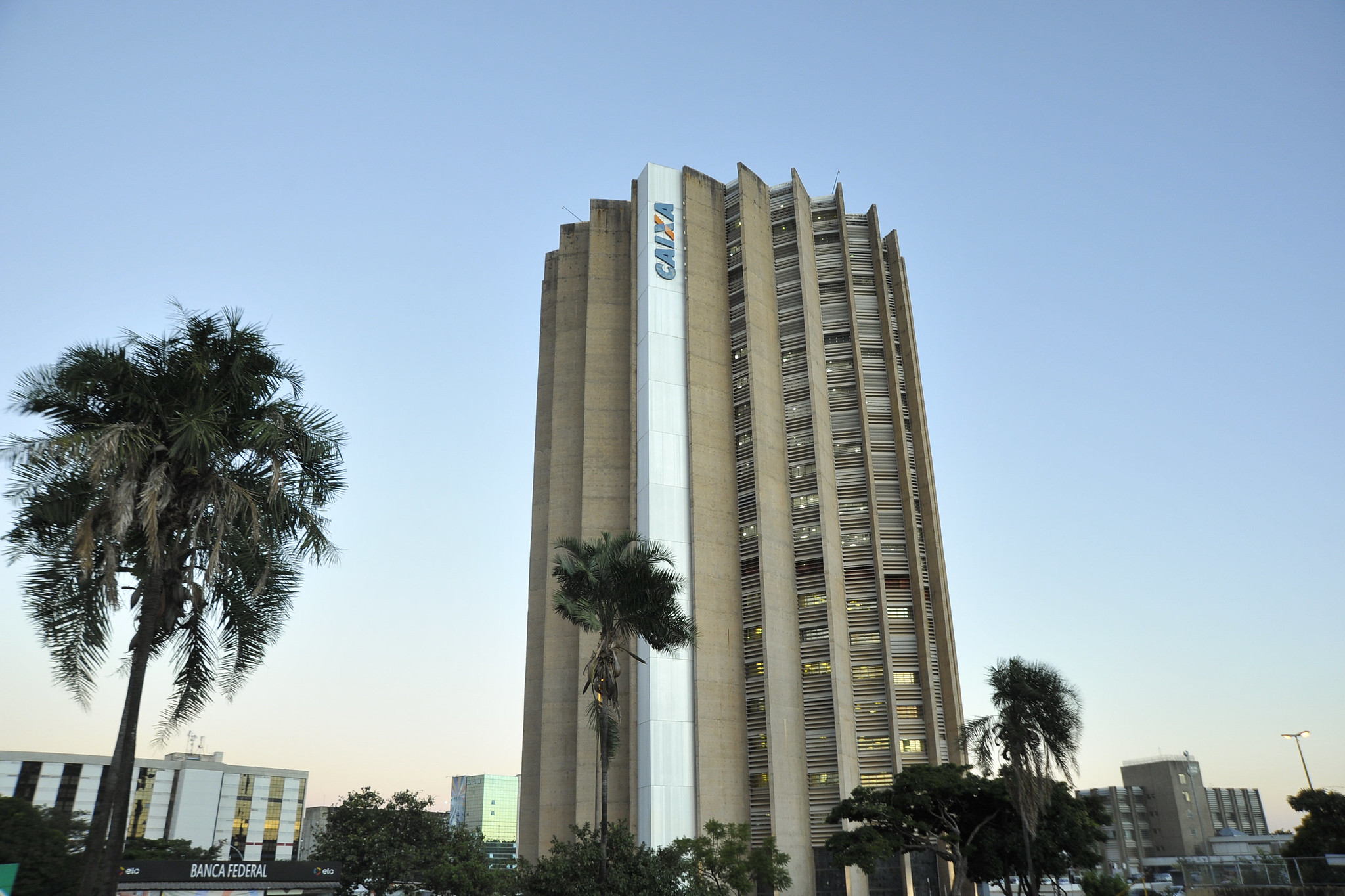 Dificuldade do Judiciário em dar destino a veículos apreendidos impulsiona acordo entre TJMS e Caixa