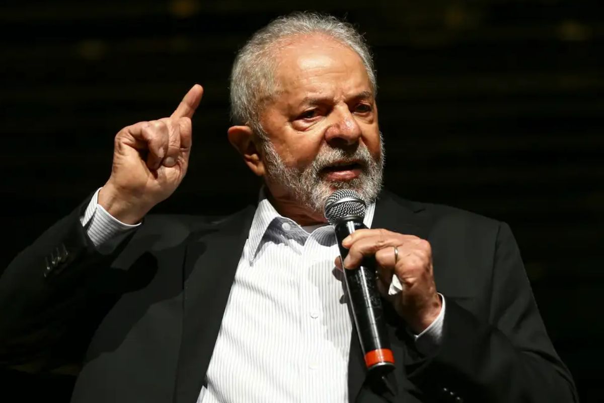 Lula lidera pesquisa com maior rejeição entre os líderes políticos