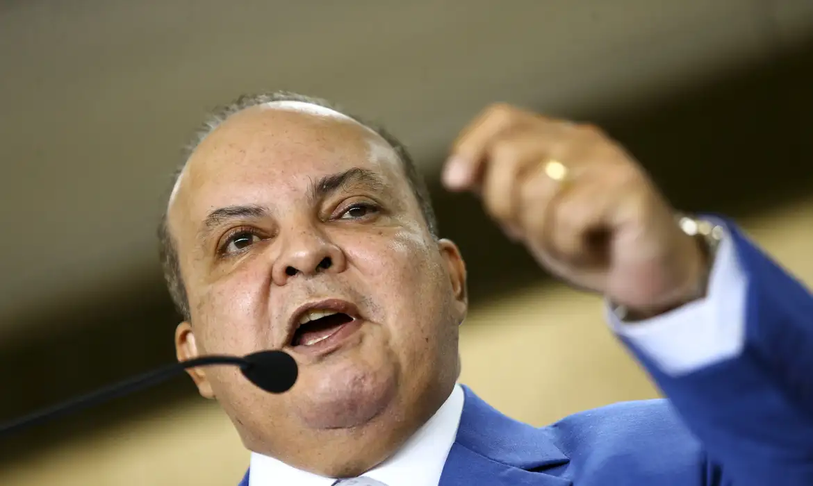 Caso Master foi a desculpa que o PL queria para abandonar o governador do DF