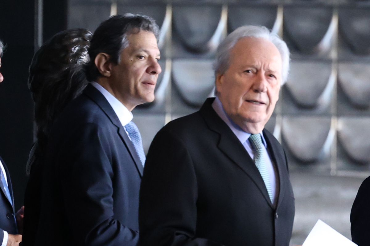 Lula avalia mudanças no governo com saídas iminentes de Lewandowski e Haddad